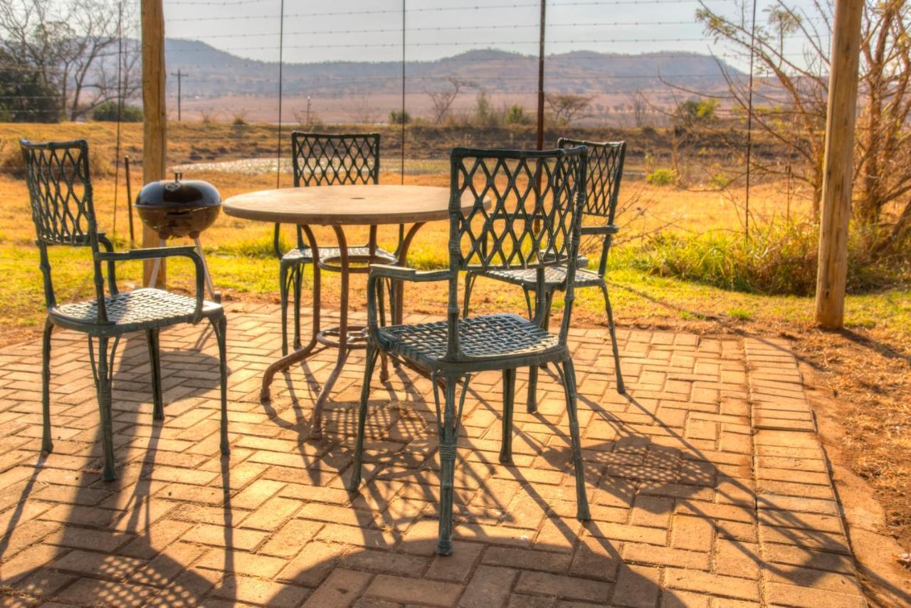 Drakensberg Bush Lodge And Backpackers Вінтертон Екстер'єр фото