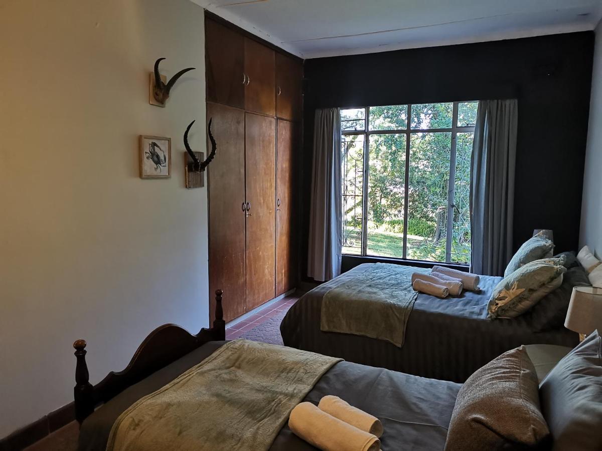 Drakensberg Bush Lodge And Backpackers Вінтертон Екстер'єр фото